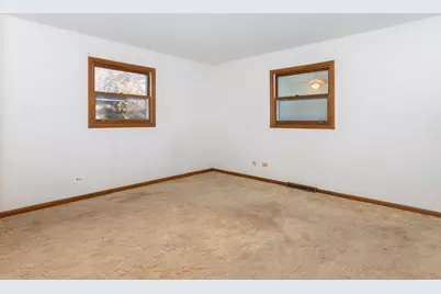 7721 Stevens Street, Darien, IL 60561 - Photo 12