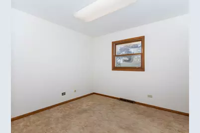 7721 Stevens Street, Darien, IL 60561 - Photo 14