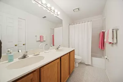 11438 Ashley Woods Drive, Westchester, IL 60154 - Photo 18