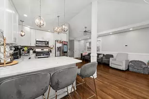 7457 W 64th St, Summit, IL 60501 - Photo 6