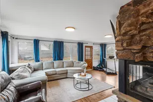 204 W Oak St, Mahomet, IL 61853 - Photo 18