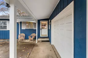 204 W Oak St, Mahomet, IL 61853 - Photo 4