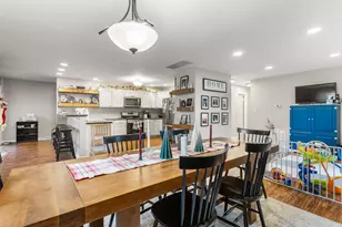 204 W Oak St, Mahomet, IL 61853 - Photo 8