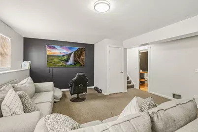 3668 N Grandview Avenue, Gurnee, IL 60031 - Photo 16