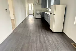 2942 W Pershing Rd, Chicago, IL 60632 - Photo 10