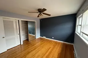 3341 W Pratt Ave, Lincolnwood, IL 60712 - Photo 8