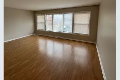 3341 W Pratt Avenue #2, Lincolnwood, IL 60712 - Photo 2