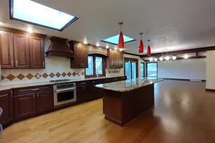 4910 Kilburn Ave, Rockford, IL 61101 - Photo 32