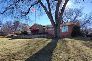 4910 Kilburn Ave, Rockford, IL 61101 - Photo 8