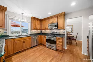 7 Falcon Ridge Ct, Algonquin, IL 60102 - Photo 10