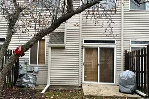 1449 Doolittle Ln, Grayslake, IL 60030 - Photo 14