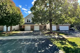 1449 Doolittle Ln, Grayslake, IL 60030 - Photo 2