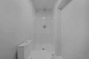 9N621 Flora Dr, Elgin, IL 60123 - Photo 16