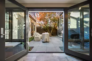 2107 W Bradley Pl, Chicago, IL 60618 - Photo 28