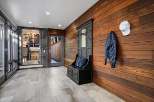 2107 W Bradley Pl, Chicago, IL 60618 - Photo 32