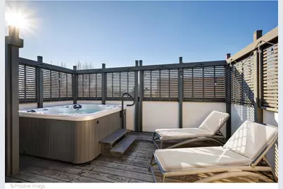 2107 W Bradley Place, Chicago, IL 60618 - Photo 48