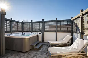 2107 W Bradley Pl, Chicago, IL 60618 - Photo 48