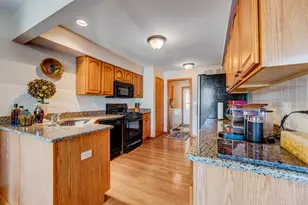 14517 Albany Ave, Lemont, IL 60439 - Photo 6