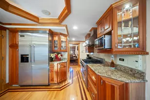 300 N Bradley Rd, Libertyville, IL 60048 - Photo 8