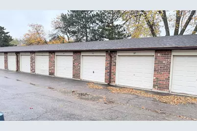 413 Berkshire Drive #22, Crystal Lake, IL 60014 - Photo 10