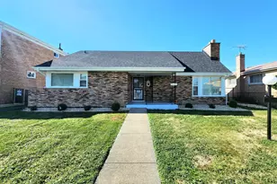 9720 S Princeton St, Chicago, IL 60628 - Photo 2