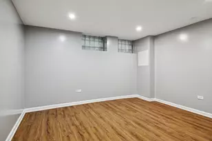 6950 S Cregier Ave, Chicago, IL 60649 - Photo 20