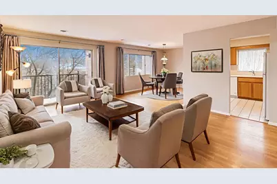 420 Linden Avenue #502, Wilmette, IL 60091 - Photo 2