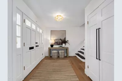 140 N Quincy Street, Hinsdale, IL 60521 - Photo 2