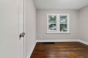 2049 N Hawthorne Ave, Melrose Park, IL 60164 - Photo 18