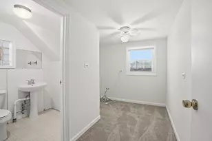 11056 S State Line Rd, Chicago, IL 60617 - Photo 12