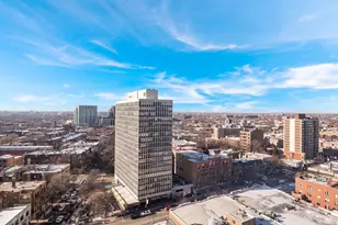 2400 N Lakeview Ave, Chicago, IL 60614 - Photo 4