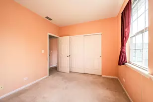 621 W Natalie Ln, Addison, IL 60101 - Photo 8