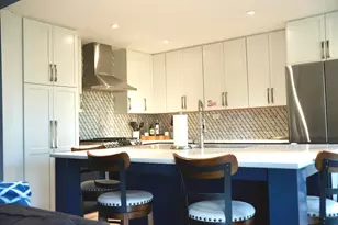 949 Millcreek Cir, Elgin, IL 60123 - Photo 4