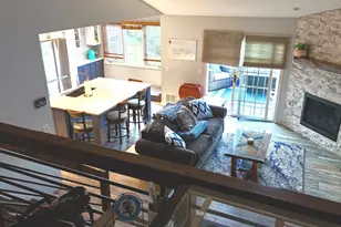 949 Millcreek Cir, Elgin, IL 60123 - Photo 8