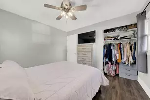 19 Mohawk Dr, Thornton, IL 60476 - Photo 10