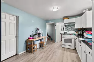 815 Prescott St, Waukegan, IL 60085 - Photo 10