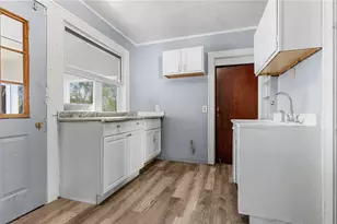 915-917 N Winnebago St, Rockford, IL 61103 - Photo 4