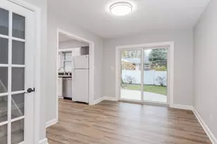 502 Colton Ave, Bloomington, IL 61701 - Photo 10