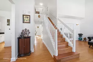 1205 Red Clover Dr, Naperville, IL 60564 - Photo 2