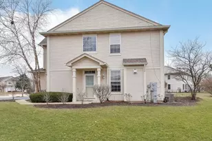 2221 Sunrise Cir, Aurora, IL 60503 - Photo 2