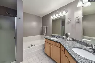 2221 Sunrise Cir, Aurora, IL 60503 - Photo 10