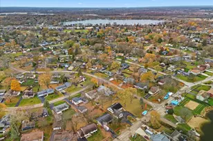 2105 Sprucewood Ln, Lindenhurst, IL 60046 - Photo 34