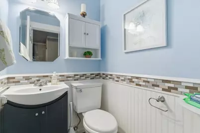 2105 Sprucewood Lane, Lindenhurst, IL 60046 - Photo 14