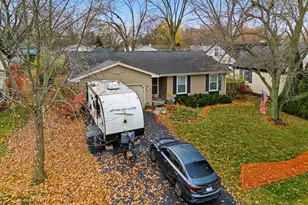 2105 Sprucewood Ln, Lindenhurst, IL 60046 - Photo 24