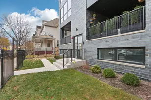 4119 N Ashland Ave, Chicago, IL 60613 - Photo 2