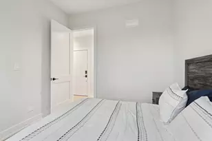4119 N Ashland Ave, Chicago, IL 60613 - Photo 16