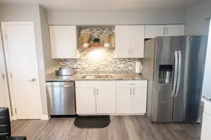 18051 Los Angeles Ave, Homewood, IL 60430 - Photo 8