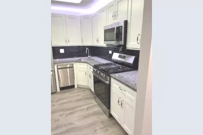 2050 Valencia Drive #300C, Northbrook, IL 60062 - Photo 2