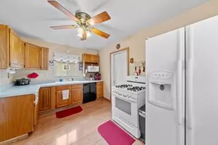 826 Ottawa St, Earlville, IL 60518 - Photo 14