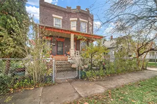 720 E Meeker Ave, Joliet, IL 60432 - Photo 2